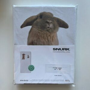 SNURK LIVING Furry Friends Crib Sheet in White